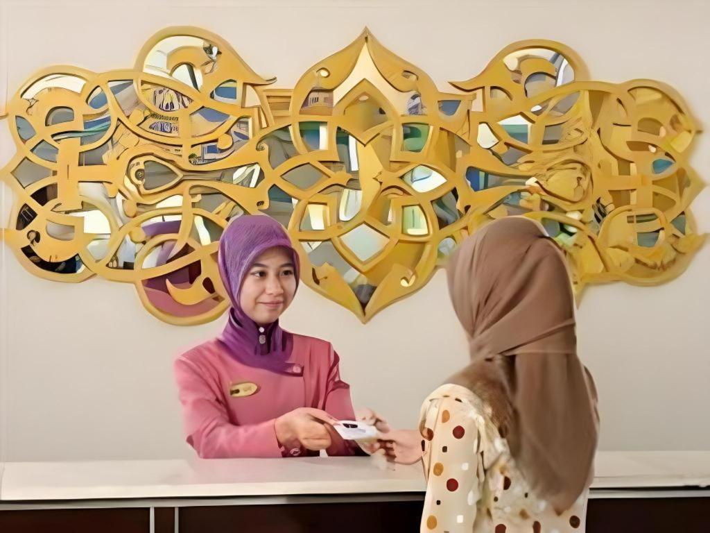 Yusro Hotel Restaurant & Convention Jombang Eksteriør billede