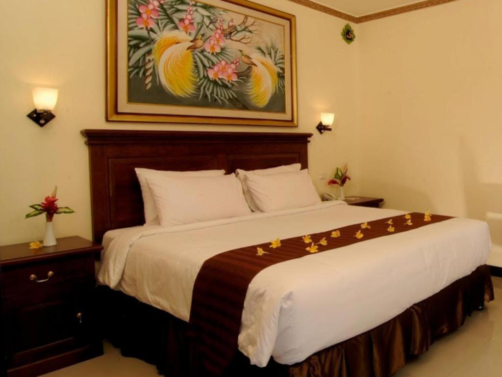 Yusro Hotel Restaurant & Convention Jombang Eksteriør billede