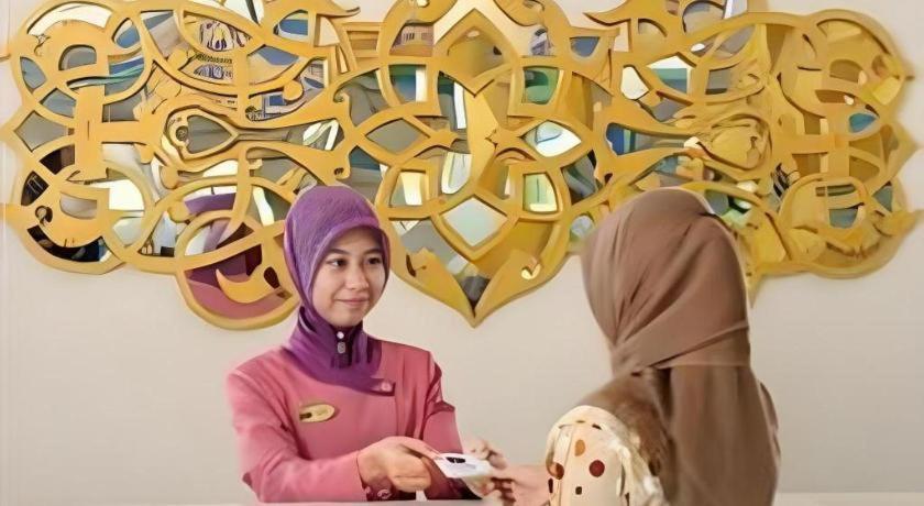 Yusro Hotel Restaurant & Convention Jombang Eksteriør billede